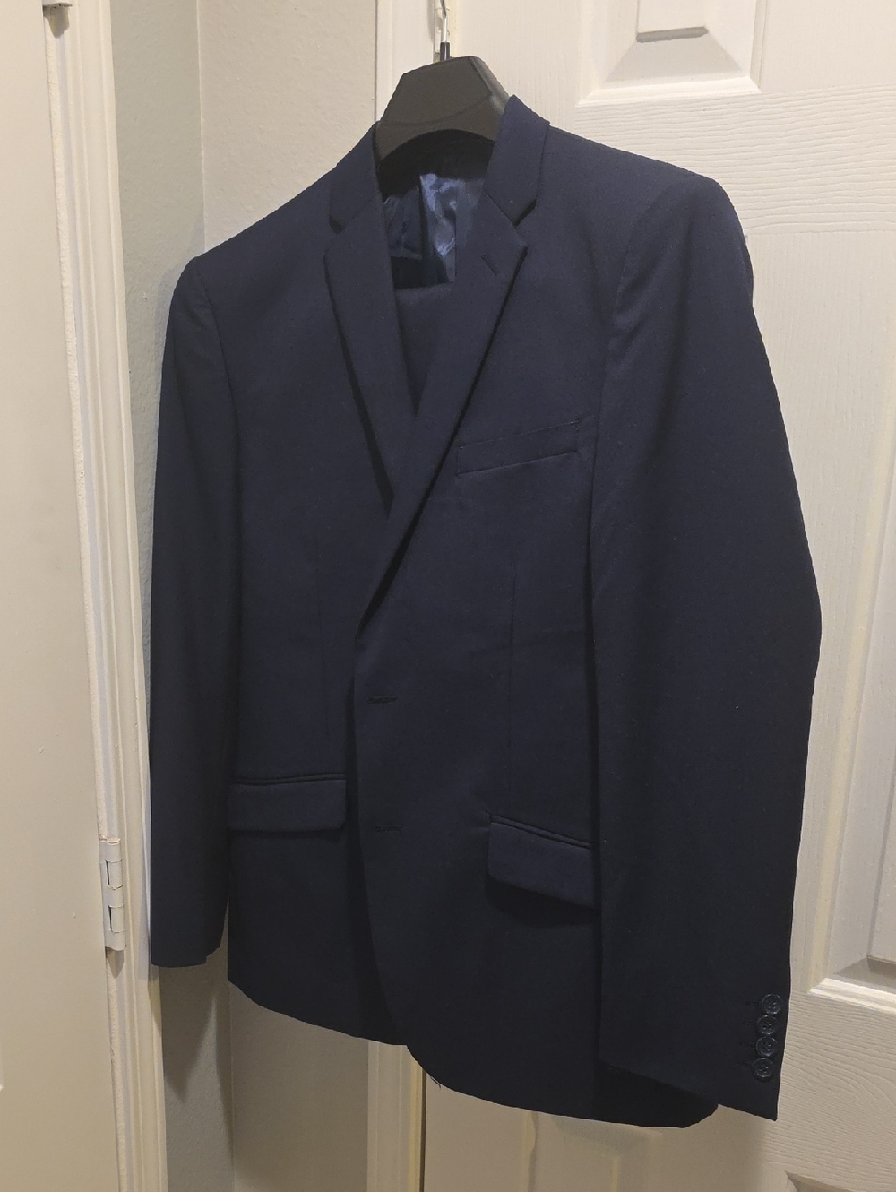 Club Room Men's Navy Single-Breasted Suit